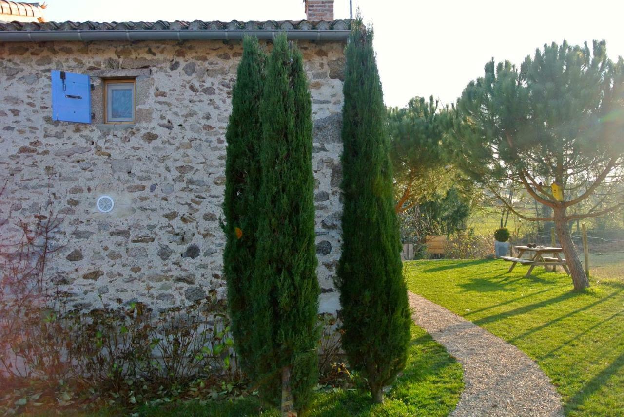 Les Epis Du Vent Bed & Breakfast Adilly Exterior photo